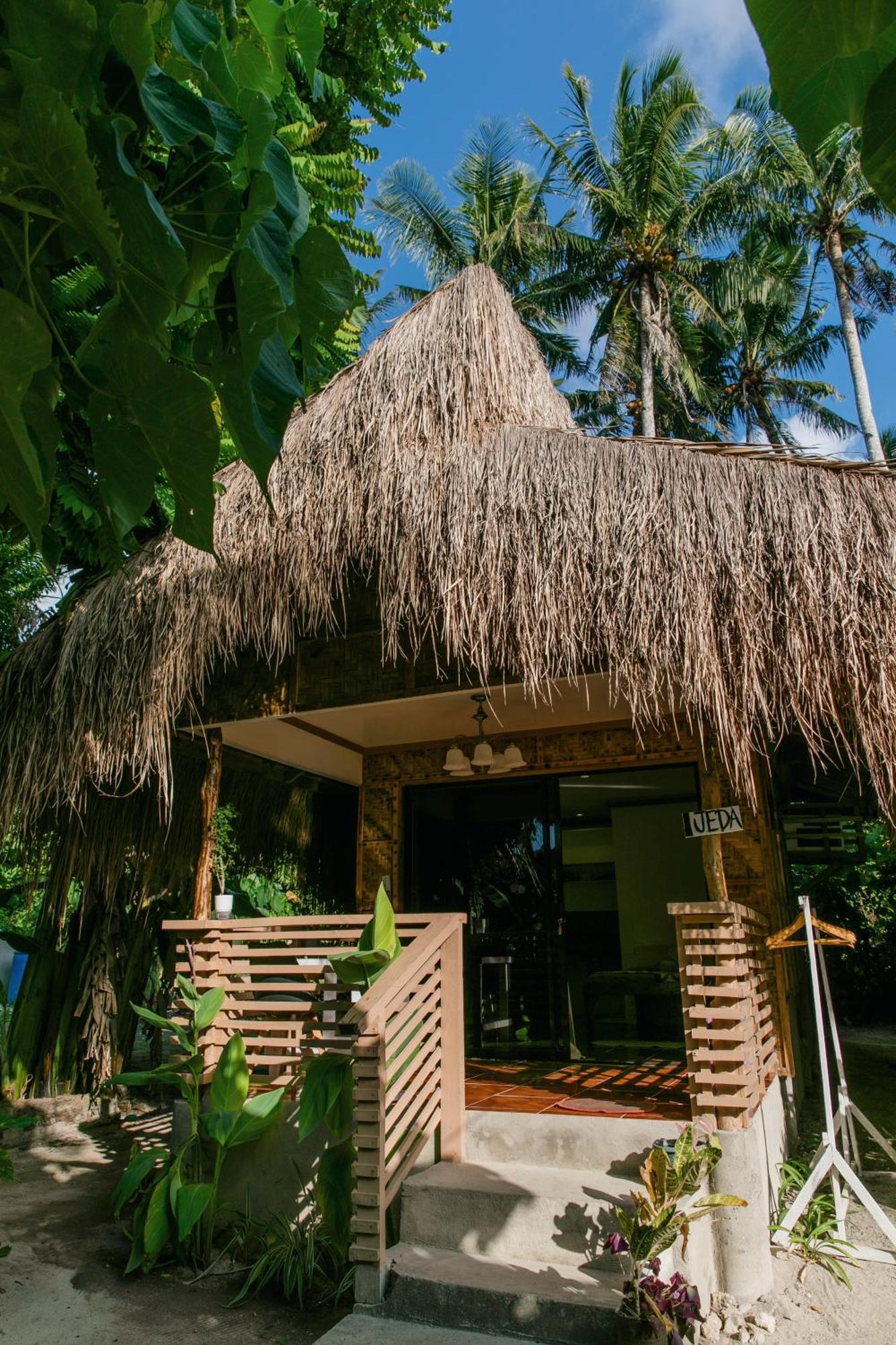 Ozen Freediving Hostel ゼネラル・ルナ エクステリア 写真