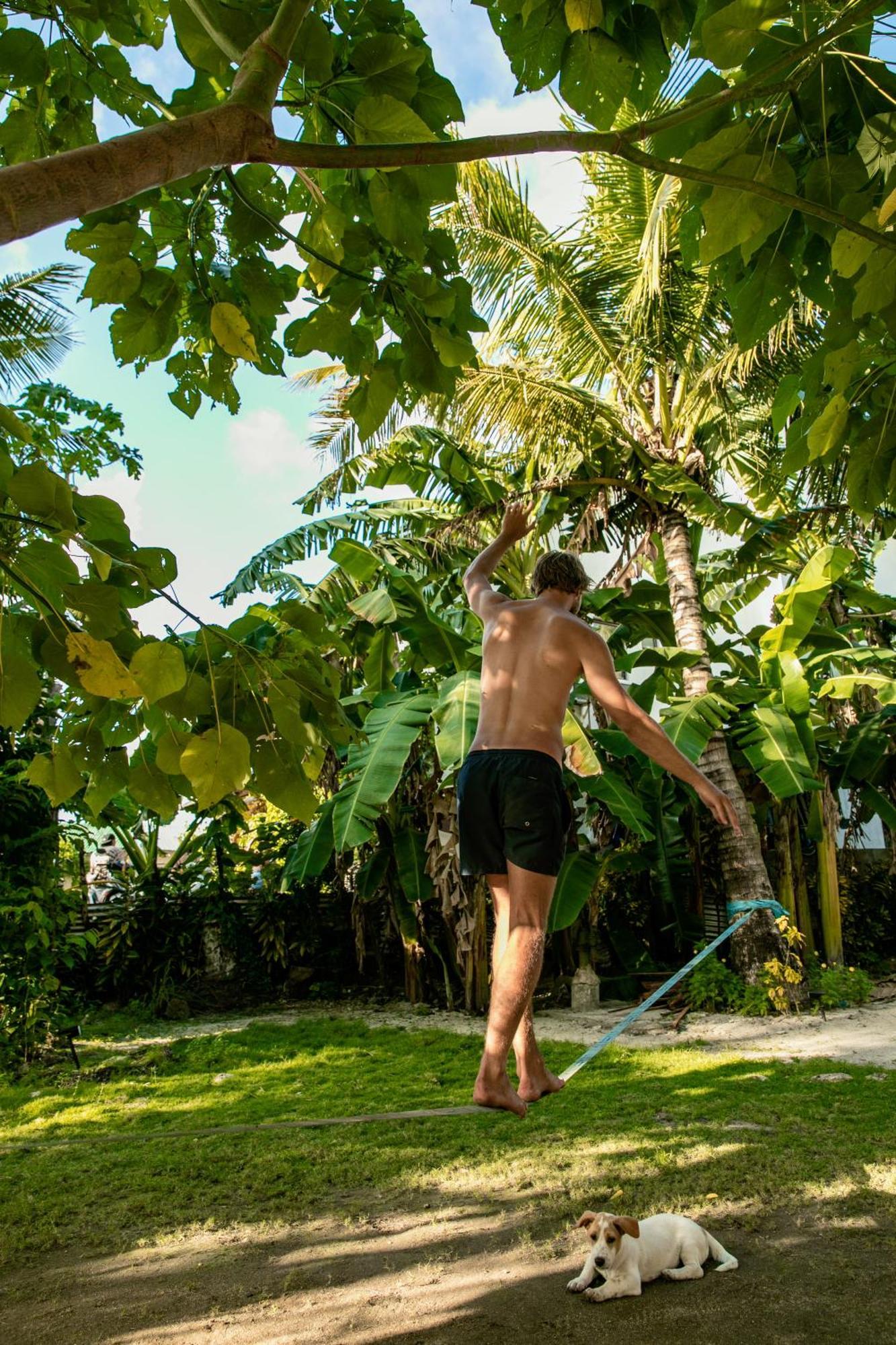 Ozen Freediving Hostel ゼネラル・ルナ エクステリア 写真