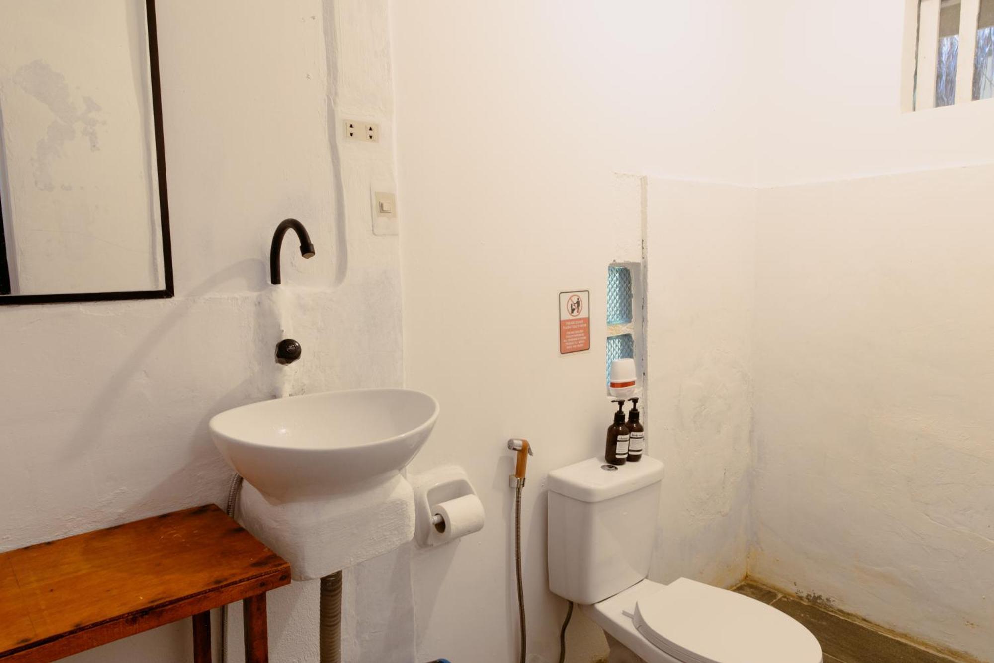 Ozen Freediving Hostel ゼネラル・ルナ エクステリア 写真